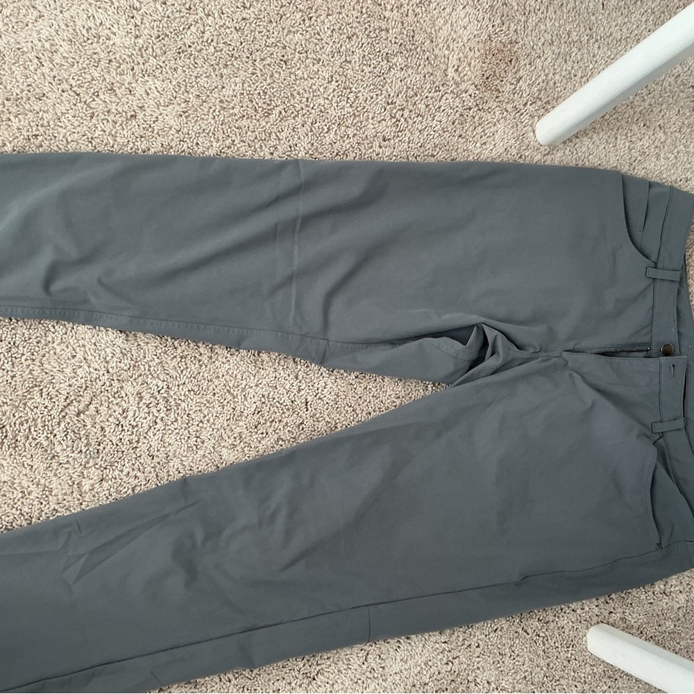 lululemon athletica Men's Slate Gray Pants - Picture 3 of 3